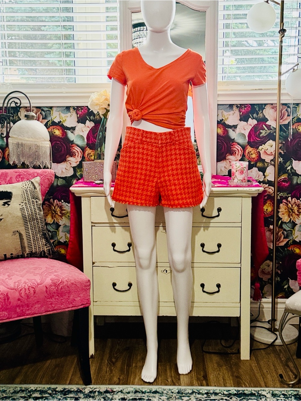 Zara Orange Houndstooth Teddy Shorts in size small